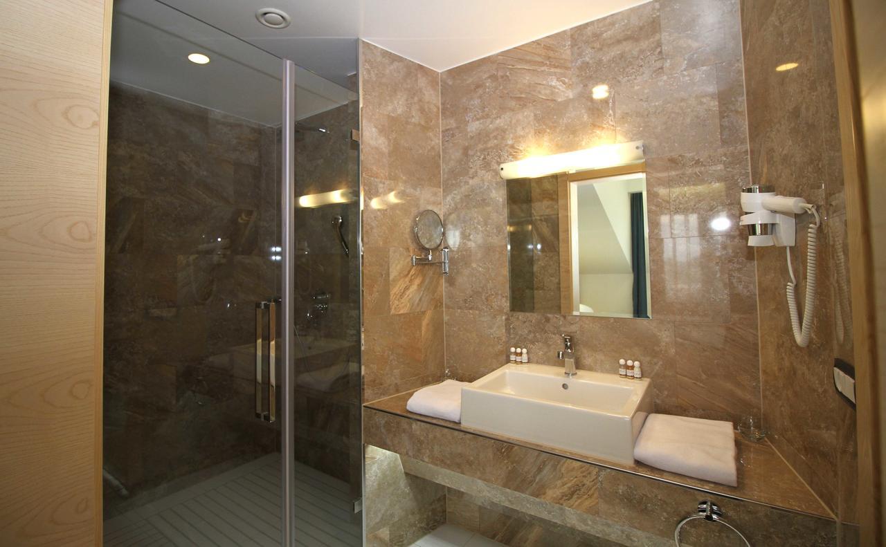 Hotel International Prishtina & Spa Prisztina Zewnętrze zdjęcie