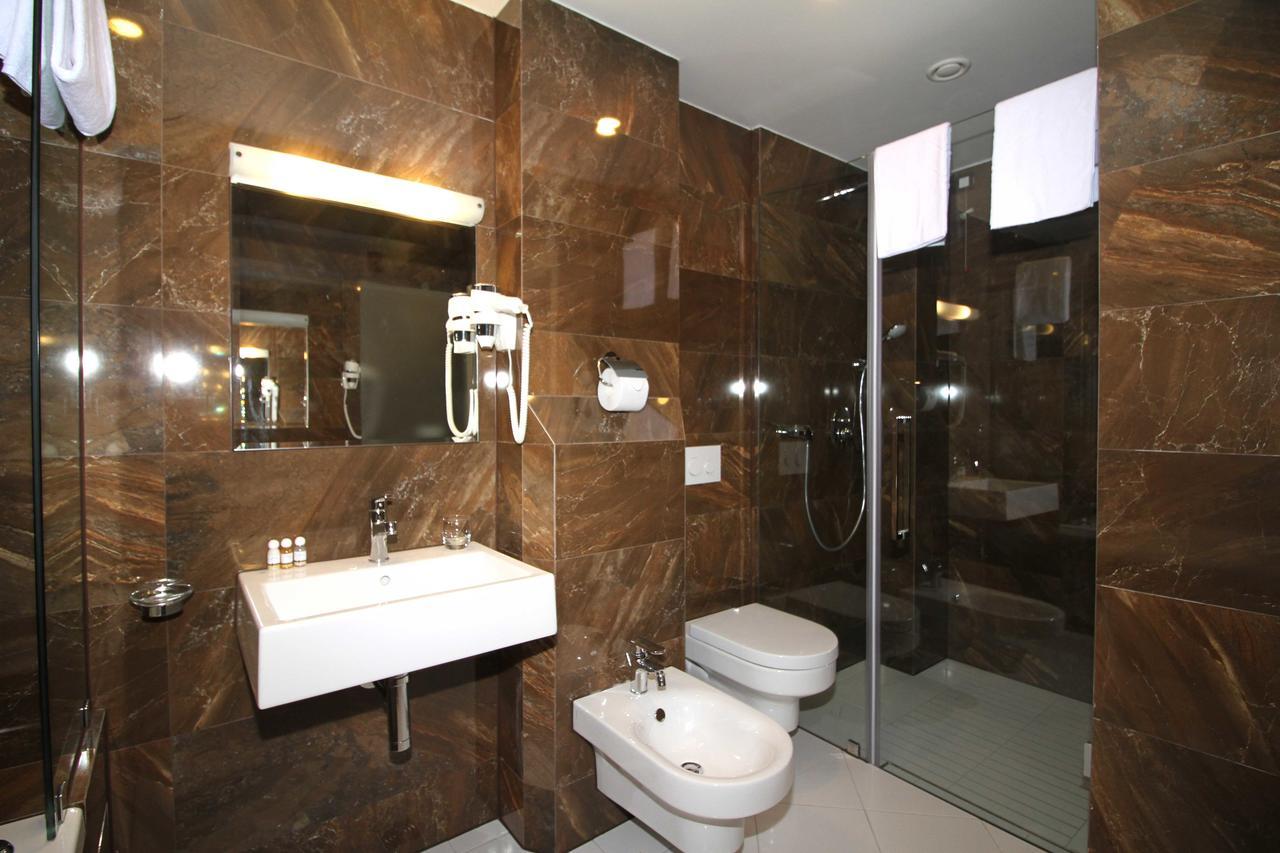 Hotel International Prishtina & Spa Prisztina Zewnętrze zdjęcie