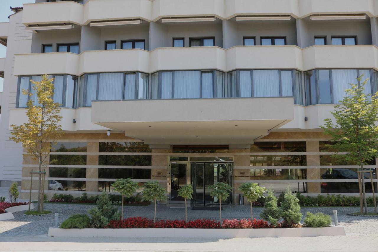Hotel International Prishtina & Spa Prisztina Zewnętrze zdjęcie