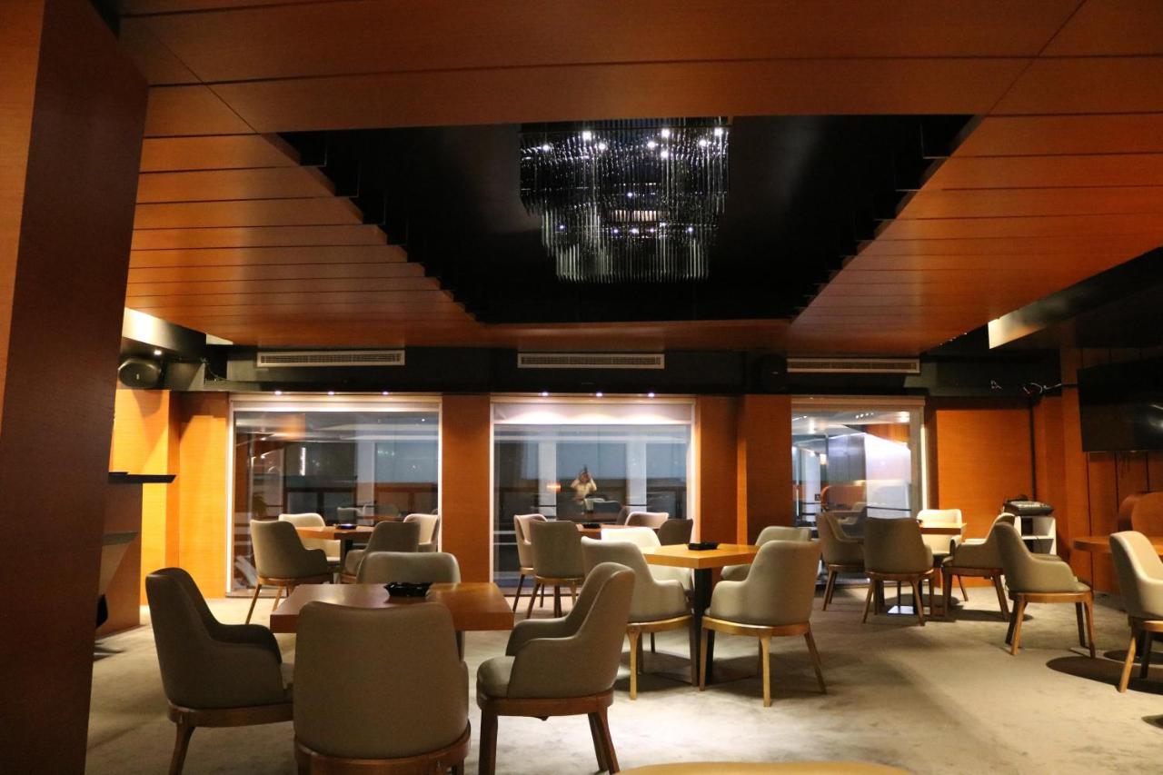 Hotel International Prishtina & Spa Prisztina Zewnętrze zdjęcie